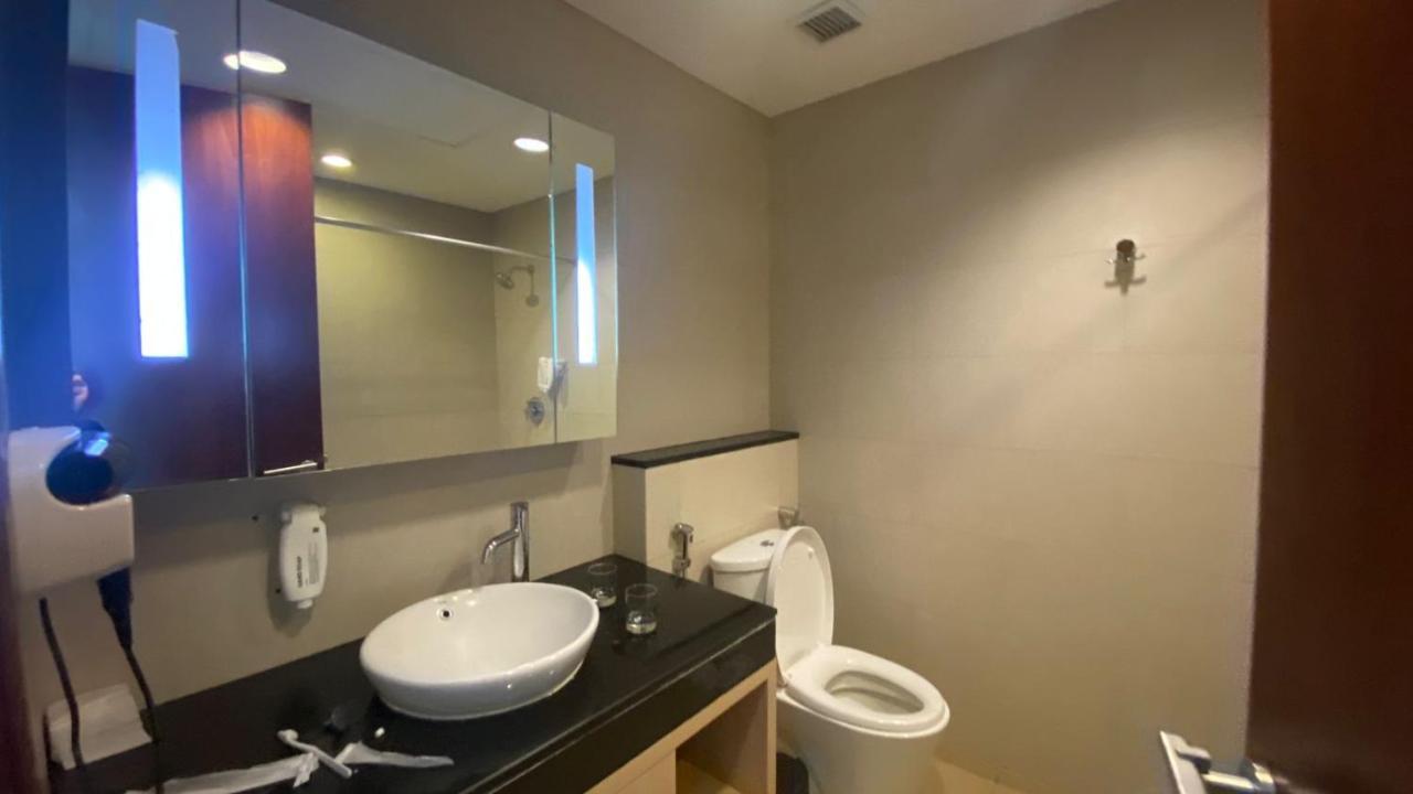 The H Tower Rasuna Suites Kuningan Jakarta By Villaloka Buitenkant foto