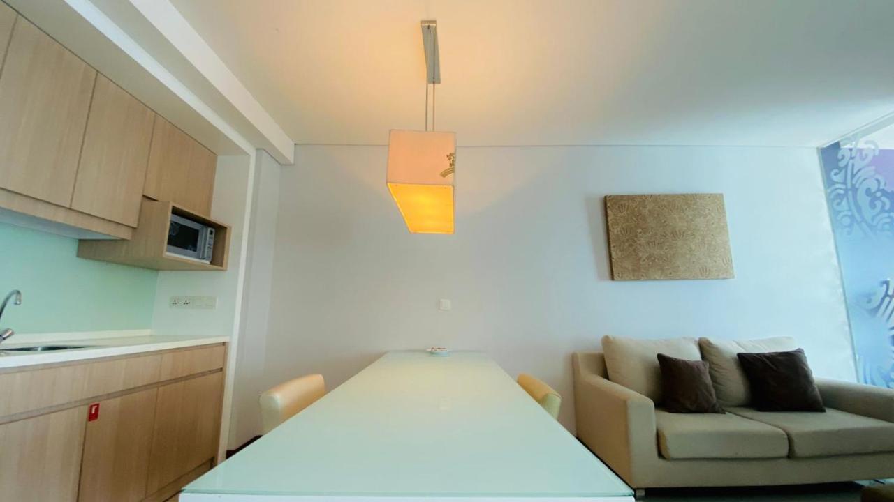 The H Tower Rasuna Suites Kuningan Jakarta By Villaloka Buitenkant foto