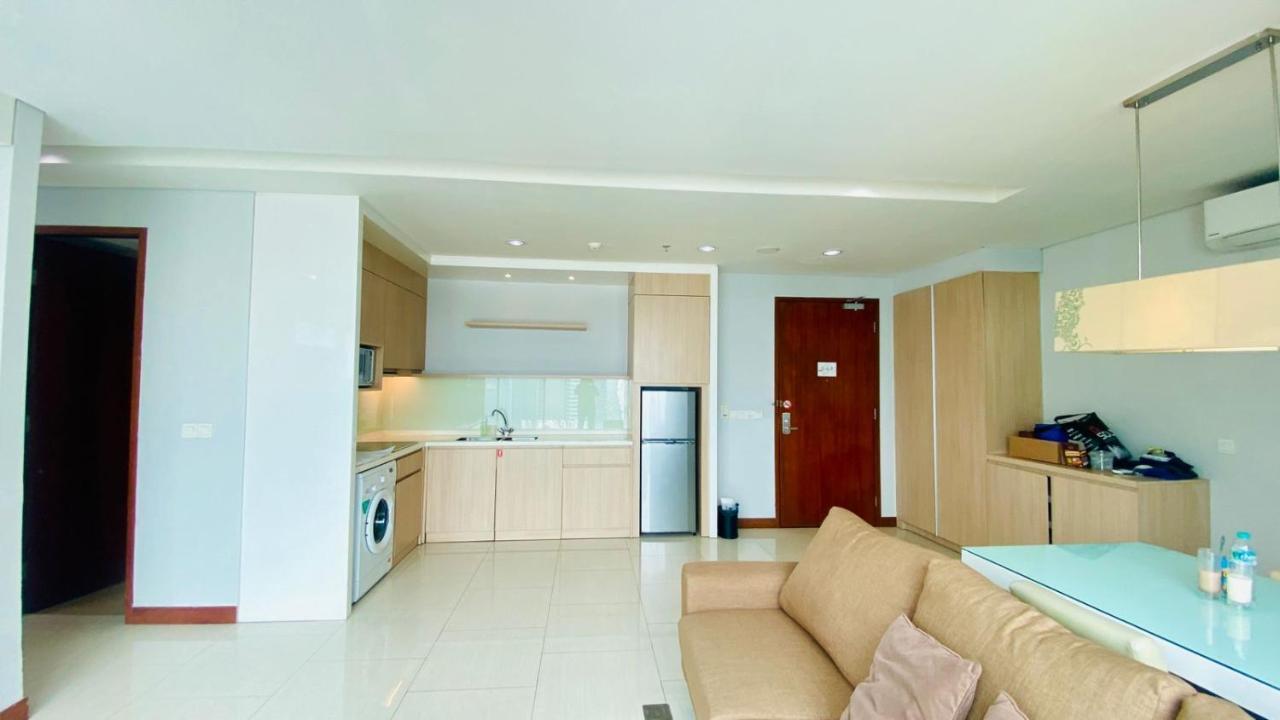 The H Tower Rasuna Suites Kuningan Jakarta By Villaloka Buitenkant foto