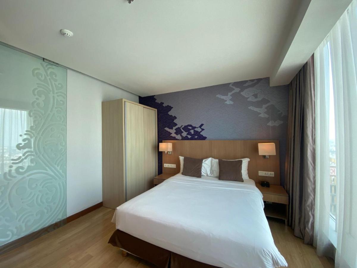 The H Tower Rasuna Suites Kuningan Jakarta By Villaloka Buitenkant foto