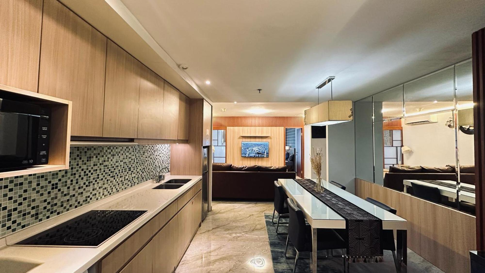 The H Tower Rasuna Suites Kuningan Jakarta By Villaloka Buitenkant foto