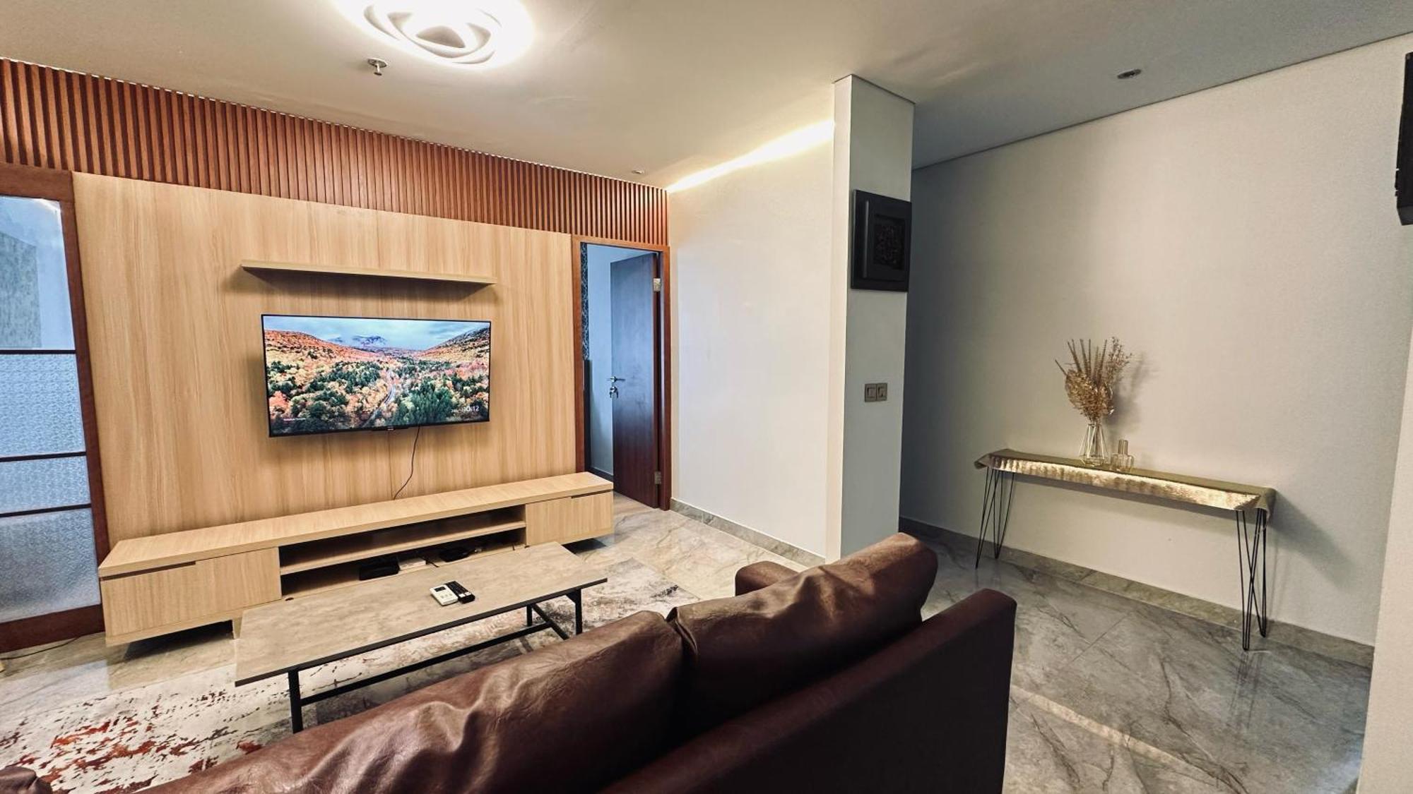 The H Tower Rasuna Suites Kuningan Jakarta By Villaloka Buitenkant foto