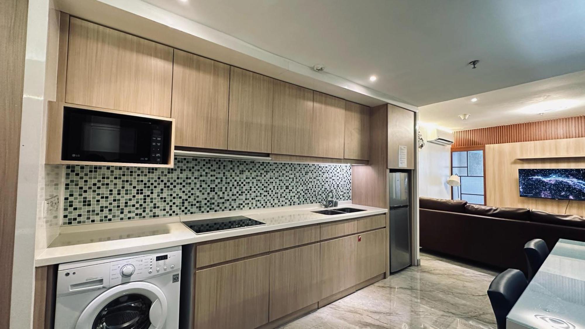The H Tower Rasuna Suites Kuningan Jakarta By Villaloka Buitenkant foto