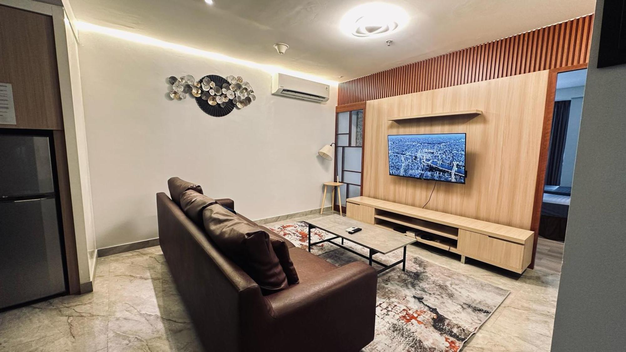 The H Tower Rasuna Suites Kuningan Jakarta By Villaloka Buitenkant foto